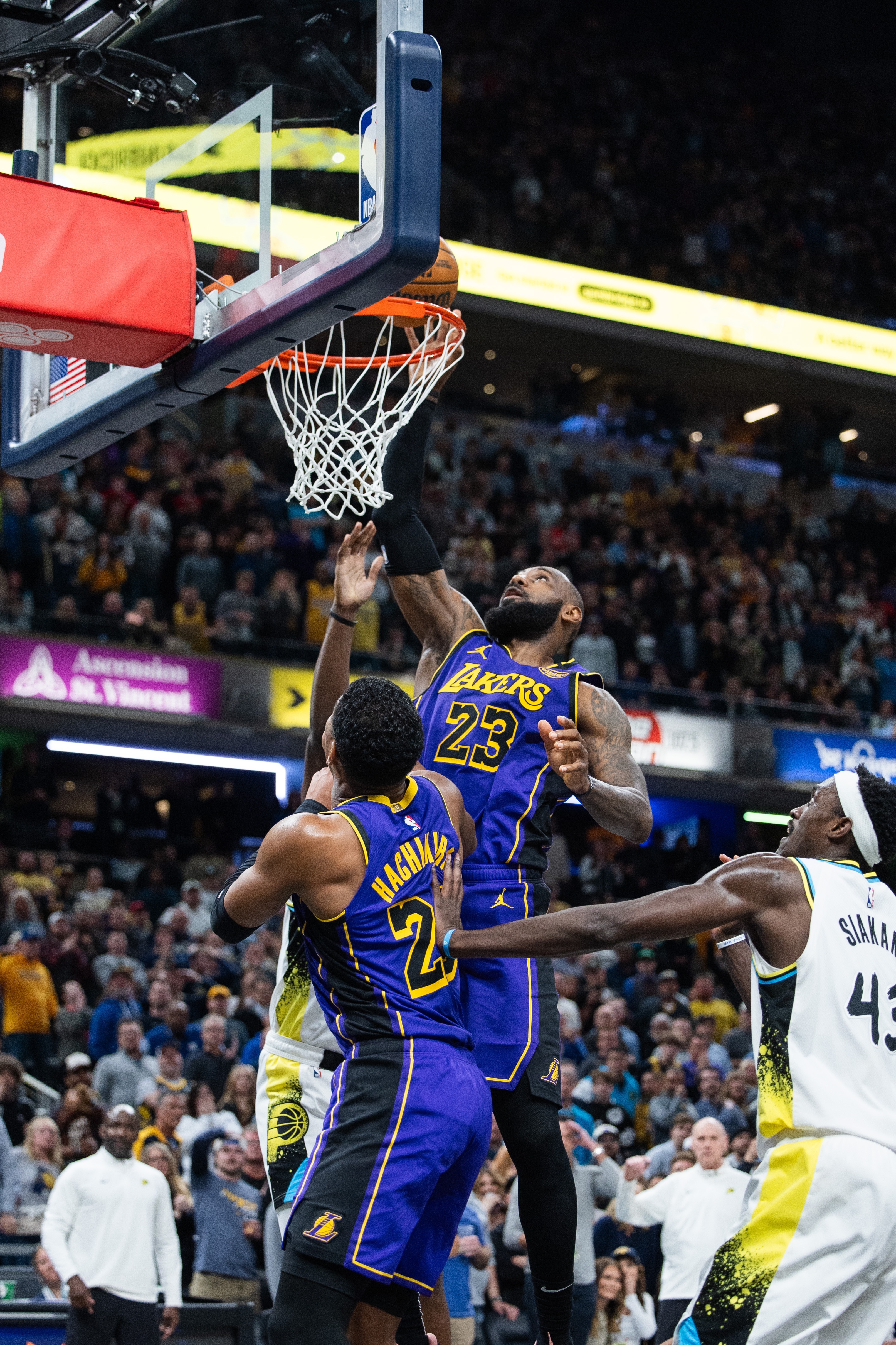 开云官网-北京队绝杀凯尔特人，乔治统治全场